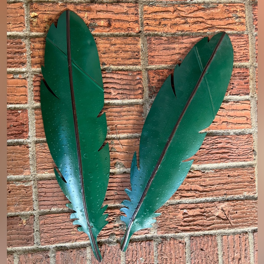 Green Metal Feathers Wall Decor Set of 2